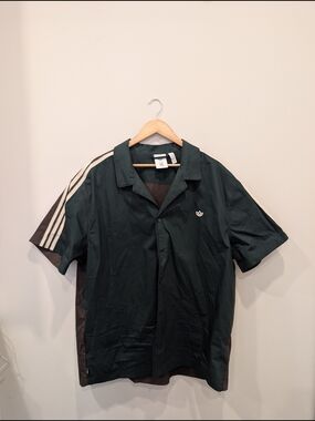 adidas Dark Green Short Sleeve Shirt with Cream Stripes